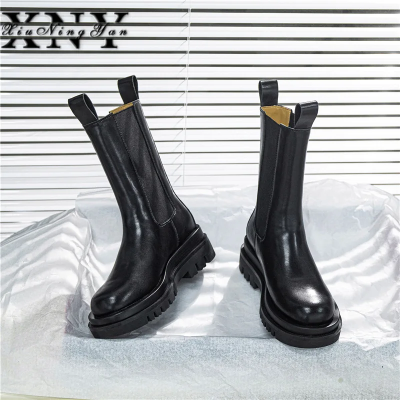 XIUNINGYAN Martin Boots Female British 2020 New Autumn Handsome Black Motorcycle Short Boots Tide Cow Leather Thigh High Boots
XIUNINGYAN Martin Boots Female British 2020 New Autumn Handsome Black Motorcycle Short Boots Tide Cow Leather Thigh High Boots