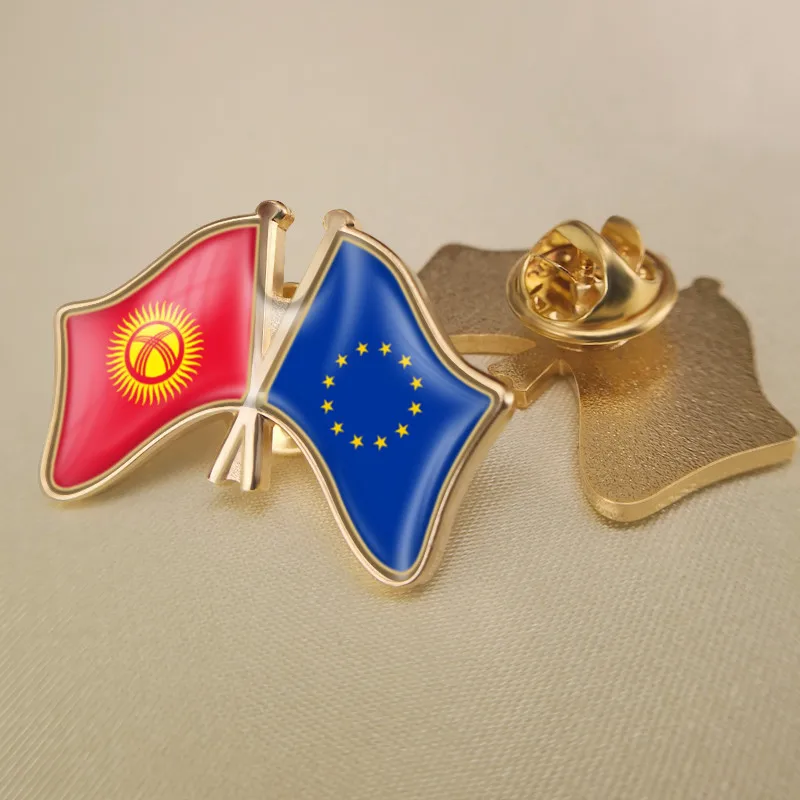 Брошь в виде двойной Броши флаг дружбы с Европейским союзом и Киргизией значки
