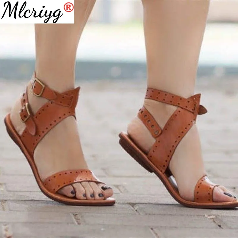 Сандалии женские кожаные в римском стиле, плоская подошва, повседневные пляжные туфли с двойной пряжкой, гладиаторы, Размеры 35-43, летняя обу...
Сандалии женские кожаные в римском стиле, плоская подошва, повседневные пляжные туфли с двойной пряжкой, гладиаторы, Размеры 35-43, летняя обу...