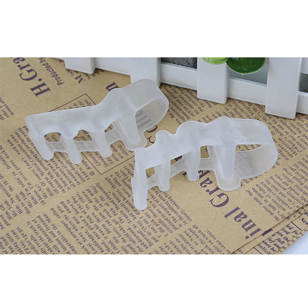 New 2 Pcs Silicone Toes Separators Straightener Spreader Professional Soft Separator Bunion Pain Relief Nail Art Manicure Tools
New 2 Pcs Silicone Toes Separators Straightener Spreader Professional Soft Separator Bunion Pain Relief Nail Art Manicure Tools