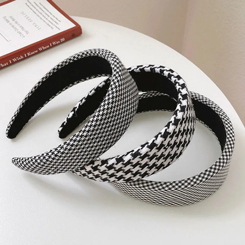 Vintage Lattice Hair Band For Women Fashion Wide Side Thick Non-slip Headband Female Face Wash Make Up Hairband Hair Accessories 
Vintage Lattice Hair Band For Women Fashion Wide Side Thick Non-slip Headband Female Face Wash Make Up Hairband Hair Accessories