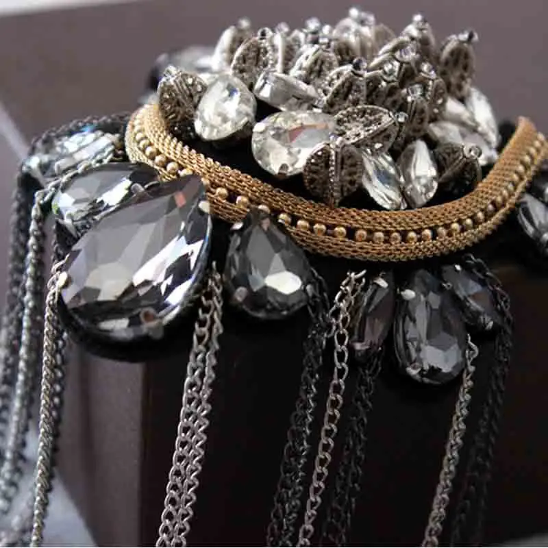 one piece breastpin tassels shoulder board mark knot Epaulet metal badges applique patches for clothing AZ-2579
one piece breastpin tassels shoulder board mark knot Epaulet metal badges applique patches for clothing AZ-2579