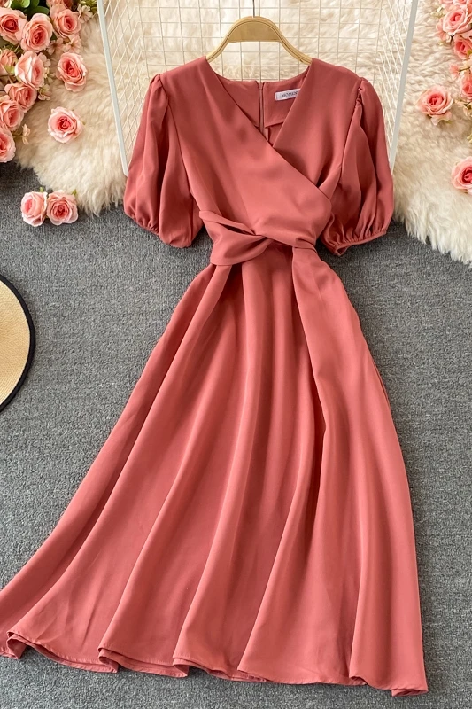 Women V-neck Dress Korean Casual Solid Color Puff Sleeve High Waist Dresses Female Slim Was Thin Vestido Fashion Tide 2021
Women V-neck Dress Korean Casual Solid Color Puff Sleeve High Waist Dresses Female Slim Was Thin Vestido Fashion Tide 2021