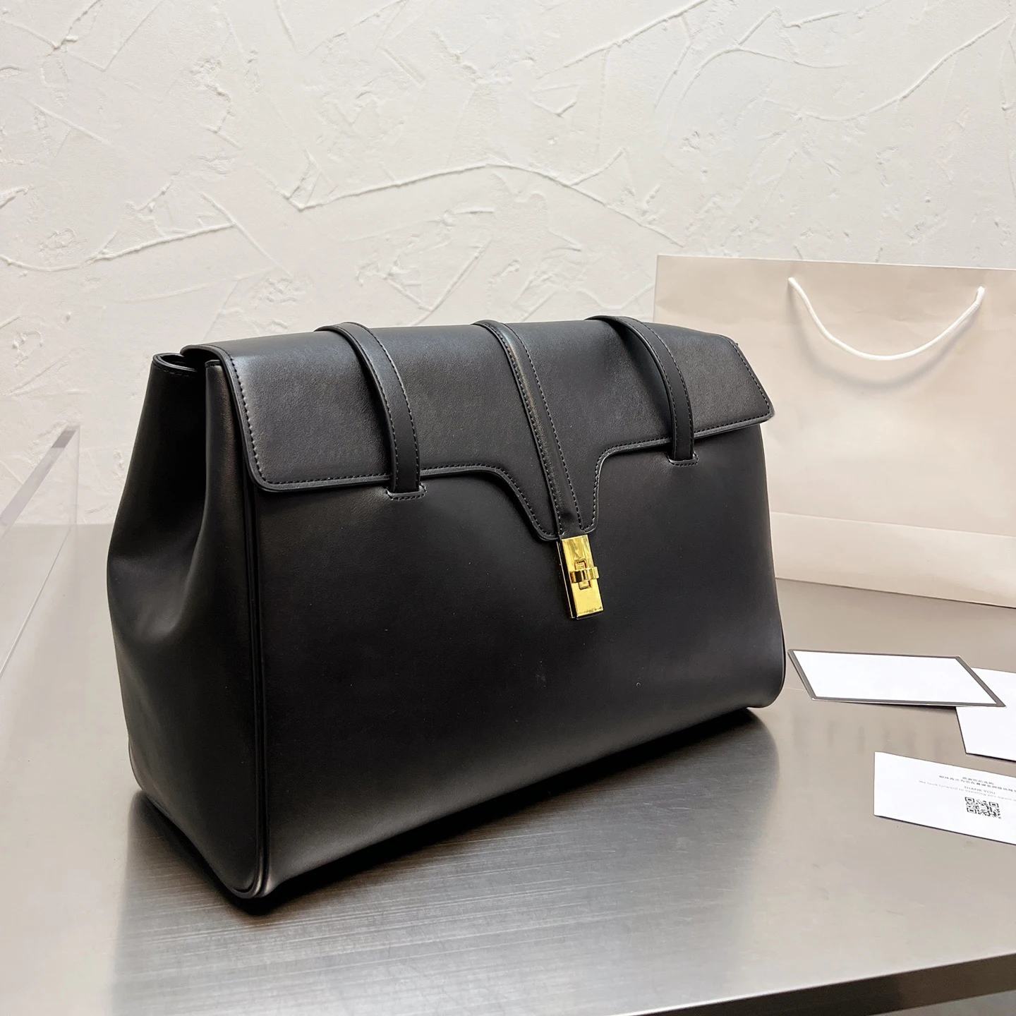 Large capacity retro clutch bag leather ladies travel bags fashion shoudler bag famous designer signature bag for women
Large capacity retro clutch bag leather ladies travel bags fashion shoudler bag famous designer signature bag for women