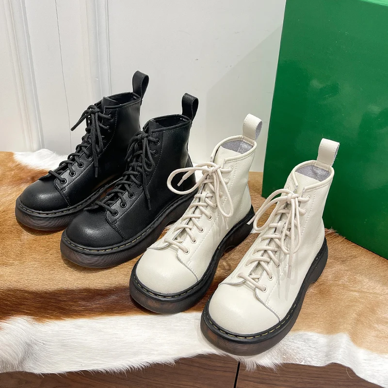 Ankle boots thick-soled women's leather lace-up round toe winter ladies Martin boots motorcycle black mid-tube short boots women
Ankle boots thick-soled women's leather lace-up round toe winter ladies Martin boots motorcycle black mid-tube short boots women