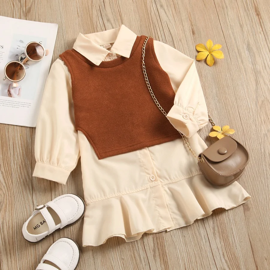 Girls' new autumn Lapel Long Sleeve Ruffle princess skirt lining skirt knitted vest vest two-piece dress baby children's wear
Girls' new autumn Lapel Long Sleeve Ruffle princess skirt lining skirt knitted vest vest two-piece dress baby children's wear