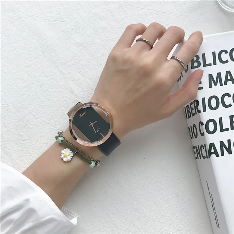 Decorative watches female luxury 2021 new fashion Korean version of simple temperament casual atmosphere women's Korean hollow
Decorative watches female luxury 2021 new fashion Korean version of simple temperament casual atmosphere women's Korean hollow