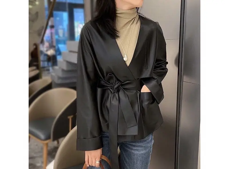 HIGH QUALITY Newest Fashion Runway 2020 Autumn Winter Designer Jacket Women Belt Slim Black / Wine Red Leather Jacket Coat
HIGH QUALITY Newest Fashion Runway 2020 Autumn Winter Designer Jacket Women Belt Slim Black / Wine Red Leather Jacket Coat