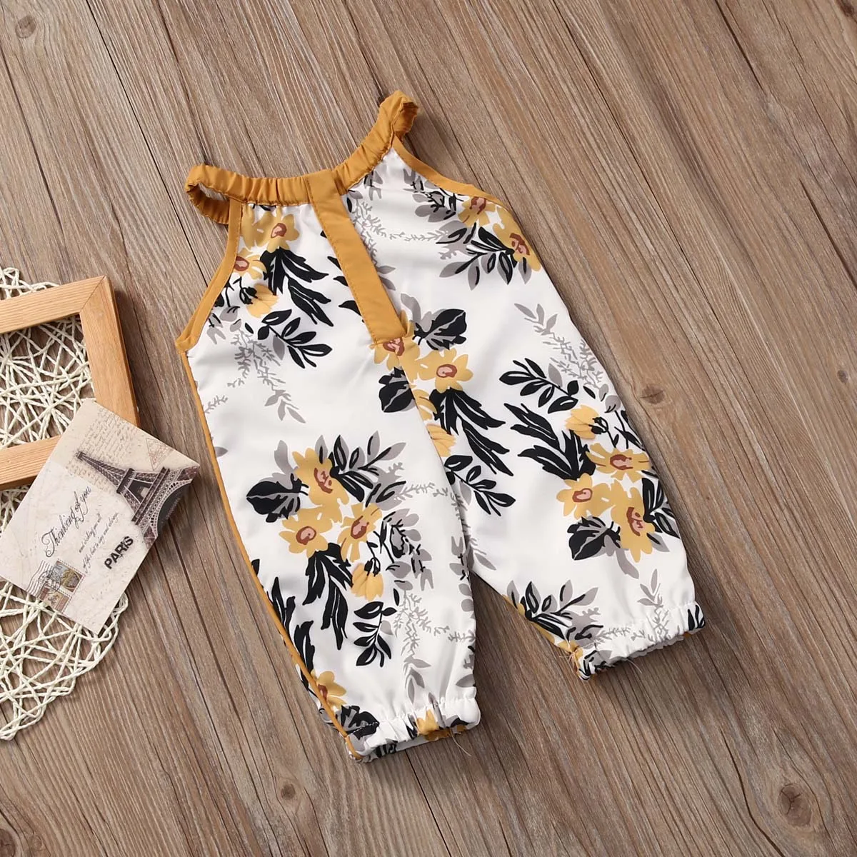 0-4Y Infant Baby Girls Floral summer Sleeveless romper baby girl Jumpsuit Personality design Rompers Clothes Outfits
0-4Y Infant Baby Girls Floral summer Sleeveless romper baby girl Jumpsuit Personality design Rompers Clothes Outfits