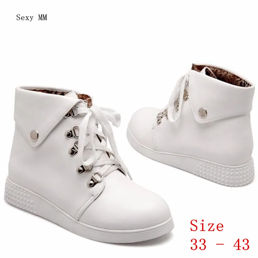 High Quality Spring Autumn Winter Woman Flat Ankle Boots Lace-Up Women Flats Casual Shoes Short Boots Small Plus Size 33 - 43
High Quality Spring Autumn Winter Woman Flat Ankle Boots Lace-Up Women Flats Casual Shoes Short Boots Small Plus Size 33 - 43