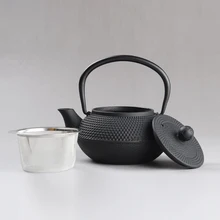Small Japanese Iron Tea Pot with Stainless Steel Infuser Cast Iron Teapot 300ML Tea Kettle for Boiling Water Oolong Tea