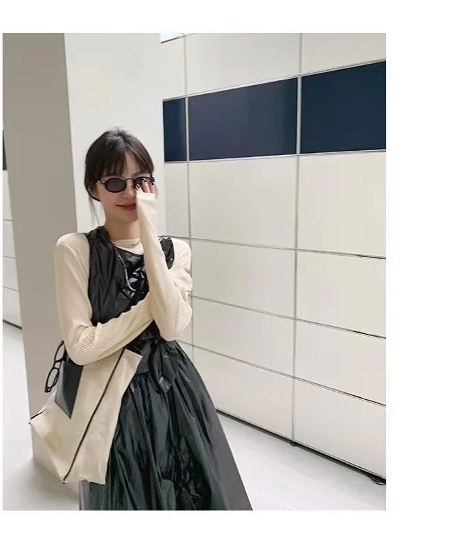 2021 New Fashion Canvas Bags Women Handbags Versatile Big Capacity Shopper Bags Utility Wild Canvas Pieced Cowhide TE Tote Bags
2021 New Fashion Canvas Bags Women Handbags Versatile Big Capacity Shopper Bags Utility Wild Canvas Pieced Cowhide TE Tote Bags