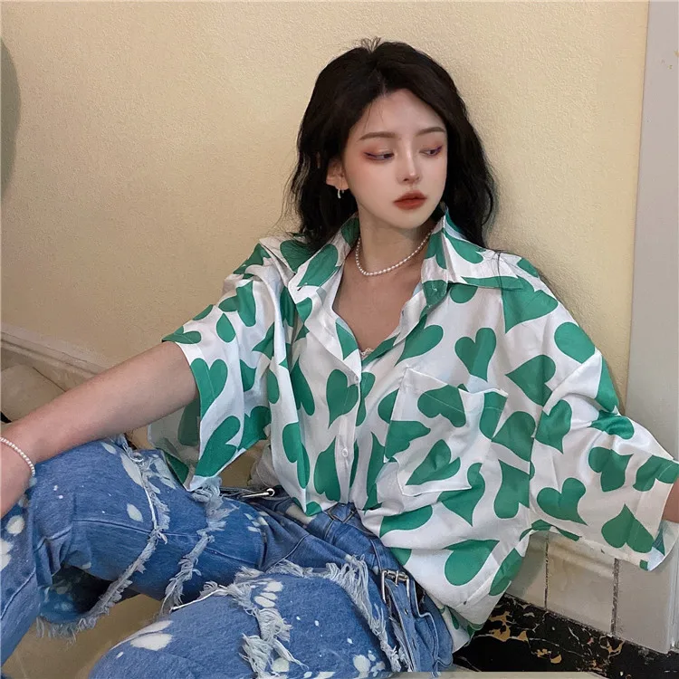 Houthion Chiffon Loose Plus Size Women's Blouses New Casual Blouse Fashion Short Sleeve Top Buttons Love Print Polo Shirt Summer
Houthion Chiffon Loose Plus Size Women's Blouses New Casual Blouse Fashion Short Sleeve Top Buttons Love Print Polo Shirt Summer