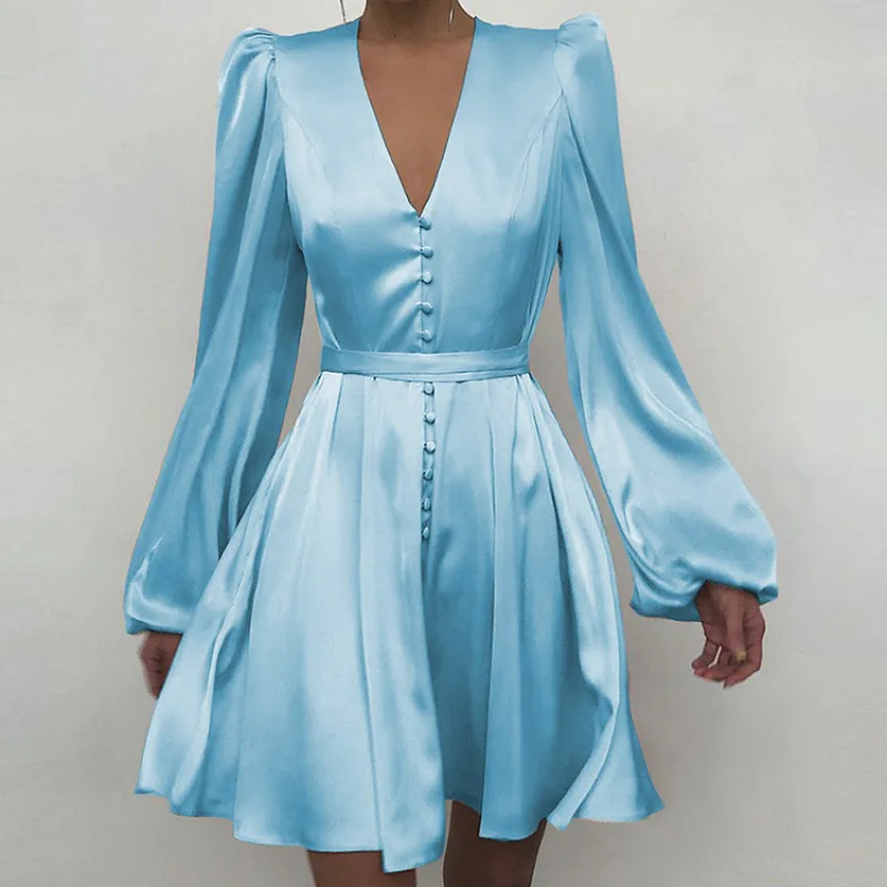 Summer New Satin V-neck Temperament Slim Blue Dress 2021 Spring and Autumn Printed Cotton Ladies Lantern Sleeve Pleated Skirt
Summer New Satin V-neck Temperament Slim Blue Dress 2021 Spring and Autumn Printed Cotton Ladies Lantern Sleeve Pleated Skirt