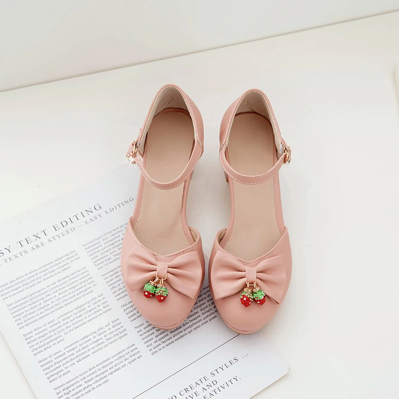 Bowknot Strawberry Applique Round Toe Mid-Heel Sweet Single Shoes PU Pink Metal Buckle Sweet Ladies High Heels Lovely
Bowknot Strawberry Applique Round Toe Mid-Heel Sweet Single Shoes PU Pink Metal Buckle Sweet Ladies High Heels Lovely