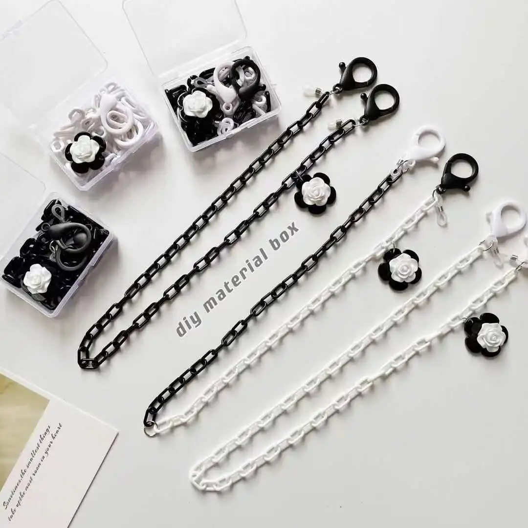 Fashion simple personality acrylic flower lanyard necklace glasses chain earphone chain mask with material package
Fashion simple personality acrylic flower lanyard necklace glasses chain earphone chain mask with material package