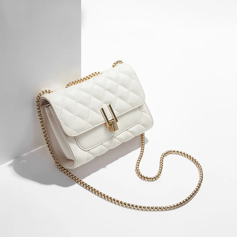Bag women's bag new 2021 diagonal single shoulder bag versatile small square bag small Xiangfeng Lingge chain bag leather
Bag women's bag new 2021 diagonal single shoulder bag versatile small square bag small Xiangfeng Lingge chain bag leather
