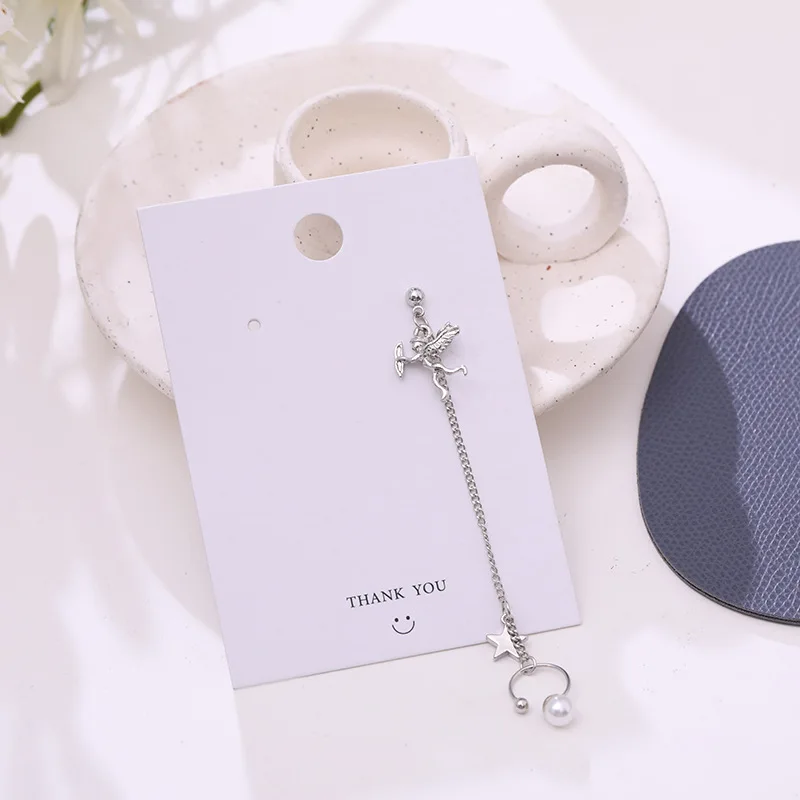 South Korea is new and fashionable contracted pearl ear clip, the earring of the woman, beautiful jewelry
South Korea is new and fashionable contracted pearl ear clip, the earring of the woman, beautiful jewelry