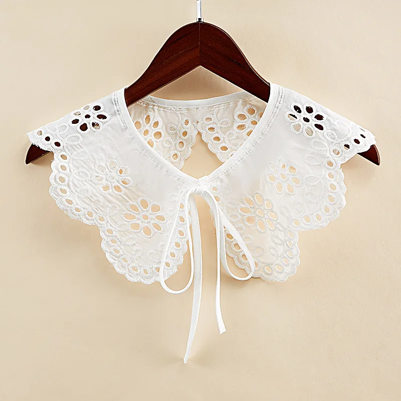 Shirt Fake Collar for Women False Collars Embroidery Floral Lace Lapel Blouse Detachable Collars Decorative Shawl Faux Col
Shirt Fake Collar for Women False Collars Embroidery Floral Lace Lapel Blouse Detachable Collars Decorative Shawl Faux Col