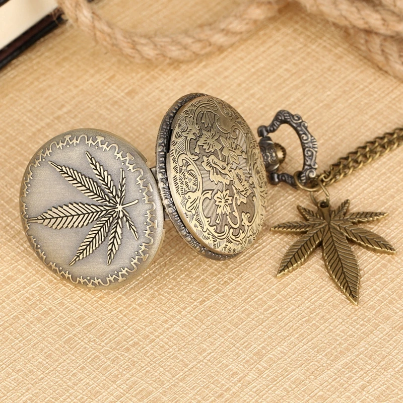 Vintage Bronze 3D Maple Leaf Quartz Pocket Watch Arabic Numbers Necklace Pendant Watch Accessory Chain Best Gifts for Men Women
Vintage Bronze 3D Maple Leaf Quartz Pocket Watch Arabic Numbers Necklace Pendant Watch Accessory Chain Best Gifts for Men Women