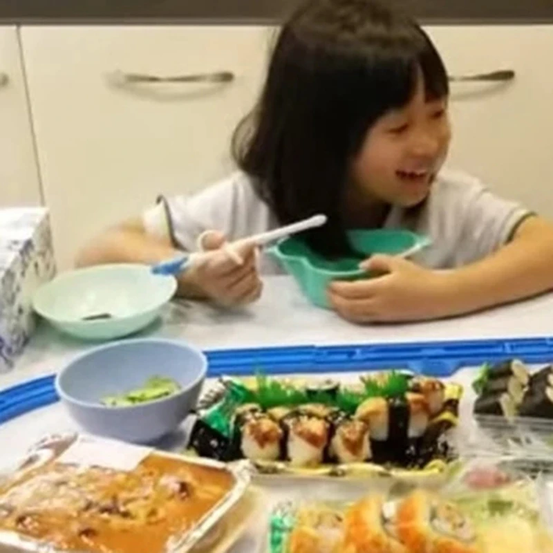 Household Conveyor Belt Sushi Toy Train Electric Track Conveyor Belt Rotating Table Sushi Plate Sushi Maker Japanese Kitchen
Household Conveyor Belt Sushi Toy Train Electric Track Conveyor Belt Rotating Table Sushi Plate Sushi Maker Japanese Kitchen