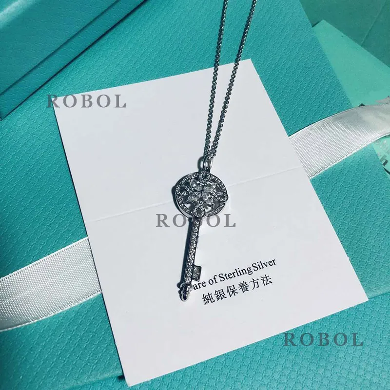 XL TFB RLLEN Quality Original 925 Sterling Silver TTF Classic Key Necklace DIY Jewelry Girl Ladies Jewelry Gift Free Shipping
XL TFB RLLEN Quality Original 925 Sterling Silver TTF Classic Key Necklace DIY Jewelry Girl Ladies Jewelry Gift Free Shipping