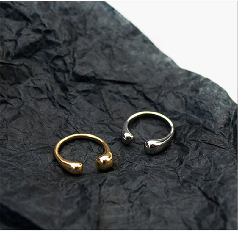 Fashion temperament of irregular shaped INS female ring contracted wind can be adjusted
Fashion temperament of irregular shaped INS female ring contracted wind can be adjusted