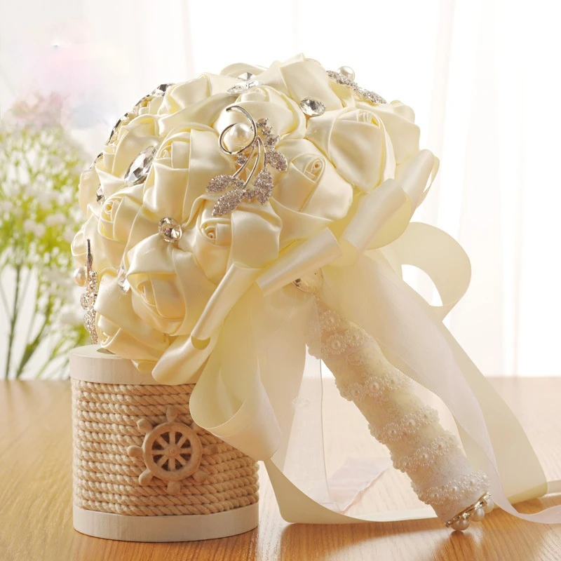 Handmade Romantic Wedding Bouquet Bridal Bouquet Wedding Decoration Silk Flower Rhinestone Decoration
Handmade Romantic Wedding Bouquet Bridal Bouquet Wedding Decoration Silk Flower Rhinestone Decoration