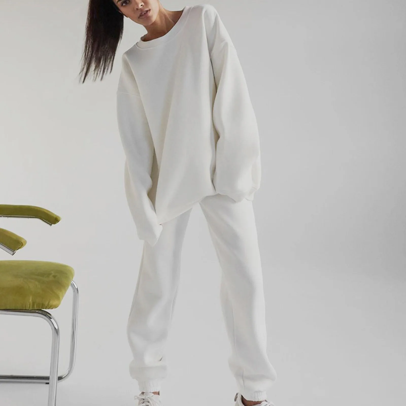 Новинка, женский спортивный костюм, женский комплект из двух предметов, однотонный пуловер с длинным рукавом и круглым вырезом, топы, спорти... 
Новинка, женский спортивный костюм, женский комплект из двух предметов, однотонный пуловер с длинным рукавом и круглым вырезом, топы, спорти...