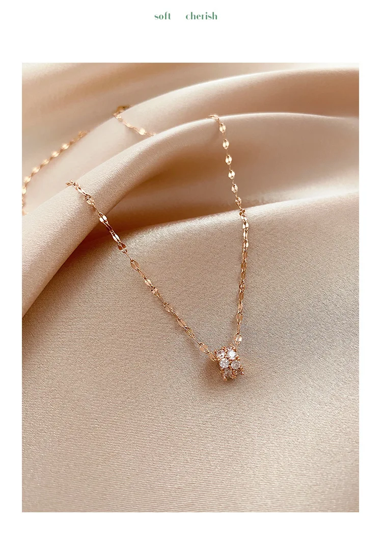 Diamonds steel titanium Snake bone jewelry Chain pendant necklace women long golden
Diamonds steel titanium Snake bone jewelry Chain pendant necklace women long golden