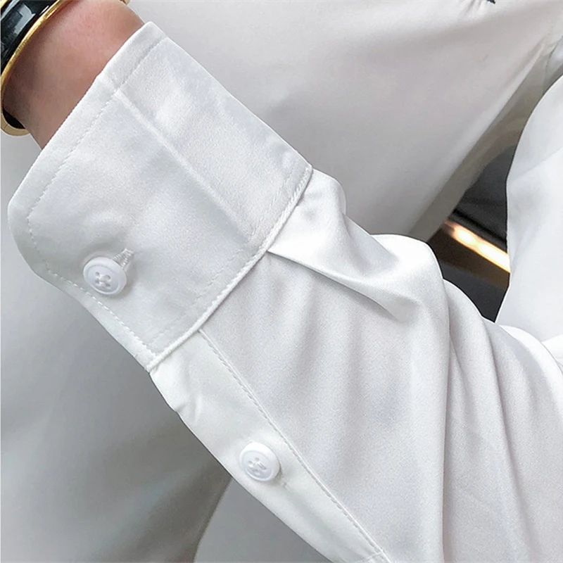 Luxury Embroidery Black White Dress Shirt Men Slim Fit Formal Shirts For Men Office Mens Shirts Long Sleeve High Quality V758
Luxury Embroidery Black White Dress Shirt Men Slim Fit Formal Shirts For Men Office Mens Shirts Long Sleeve High Quality V758
