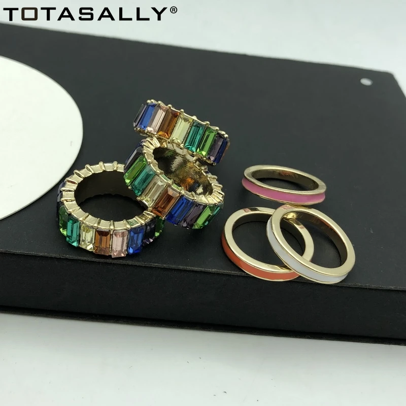 TOTASALLY Fashion Designer Luxury Finger Party Ring for Women Imitation Colorful Crystal Rings Jewelry anillos de mujeres
TOTASALLY Fashion Designer Luxury Finger Party Ring for Women Imitation Colorful Crystal Rings Jewelry anillos de mujeres