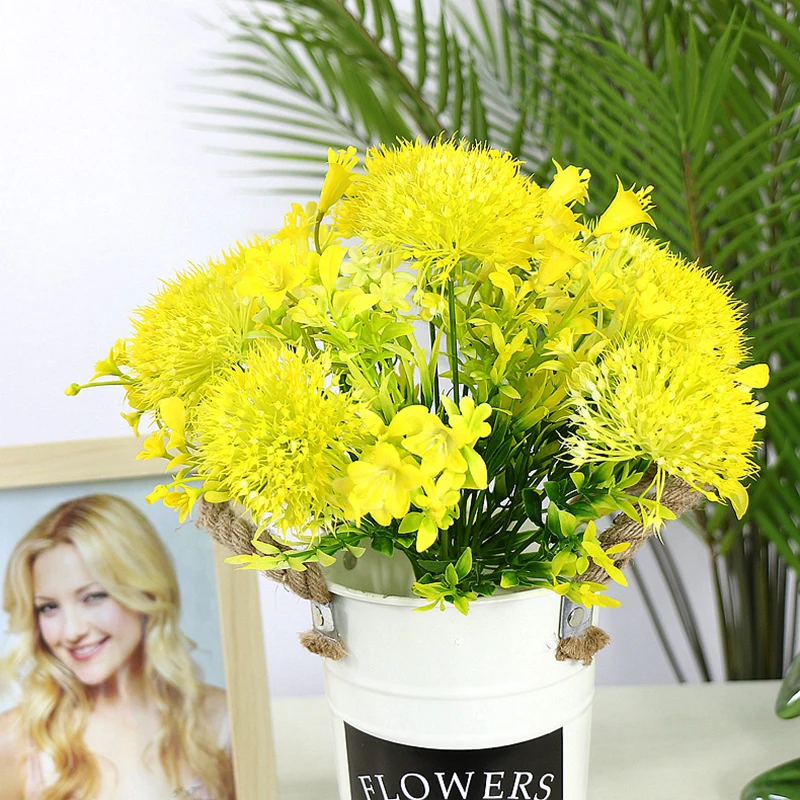 Artificial green onion ball dandelion flower plastic bouquet pastoral fresh living room table flower arrangement
Artificial green onion ball dandelion flower plastic bouquet pastoral fresh living room table flower arrangement