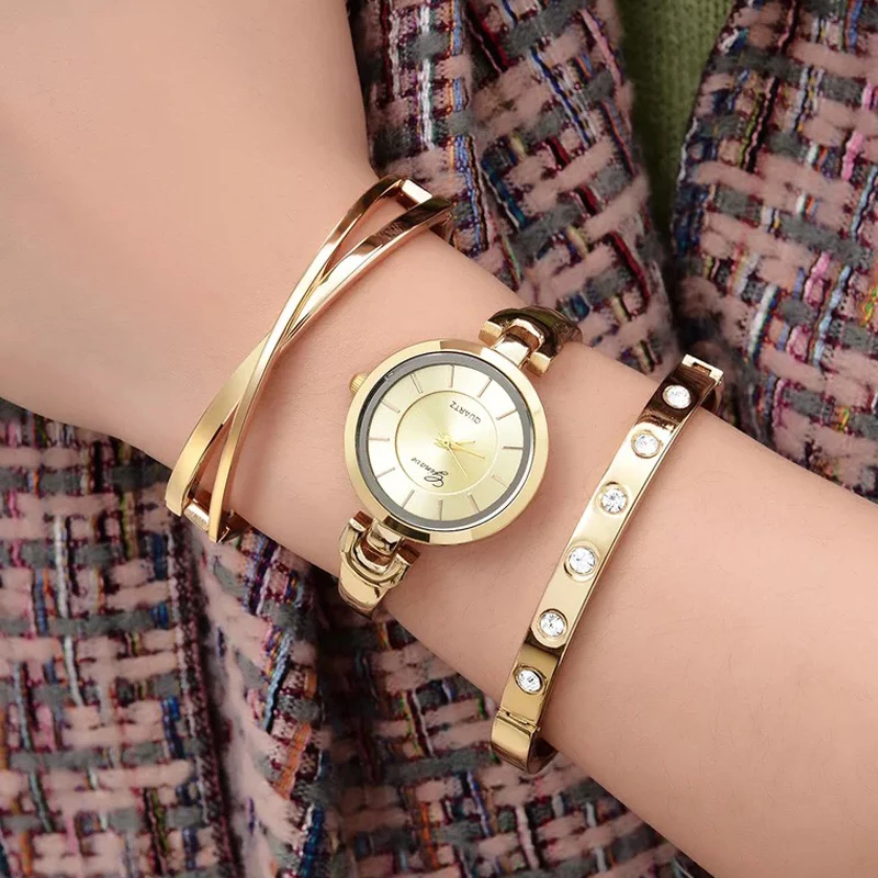 New 3 PCS set Ginave Watch Women Gold Diamond Bracelet Watch Luxury Jewelry Ladies Famale Girl Hour Casual Quartz Wristwaches
New 3 PCS set Ginave Watch Women Gold Diamond Bracelet Watch Luxury Jewelry Ladies Famale Girl Hour Casual Quartz Wristwaches