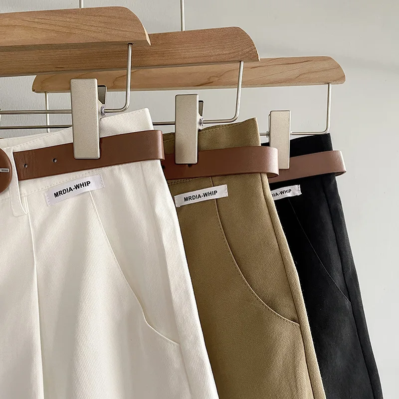 Summer New Women A-line Casual Shorts With Belt High Waist Loose Straight Wide Leg Shorts For Women Letter Safari Shorts
Summer New Women A-line Casual Shorts With Belt High Waist Loose Straight Wide Leg Shorts For Women Letter Safari Shorts