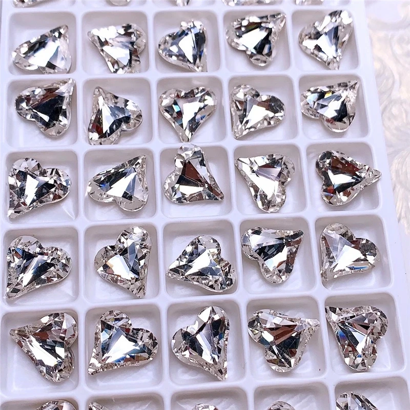 Highlight K9 Crooked Heart Diamond Long Peach Heart Diamond Pointed Bottom AB Symphony Crystal Nail Diamond
Highlight K9 Crooked Heart Diamond Long Peach Heart Diamond Pointed Bottom AB Symphony Crystal Nail Diamond