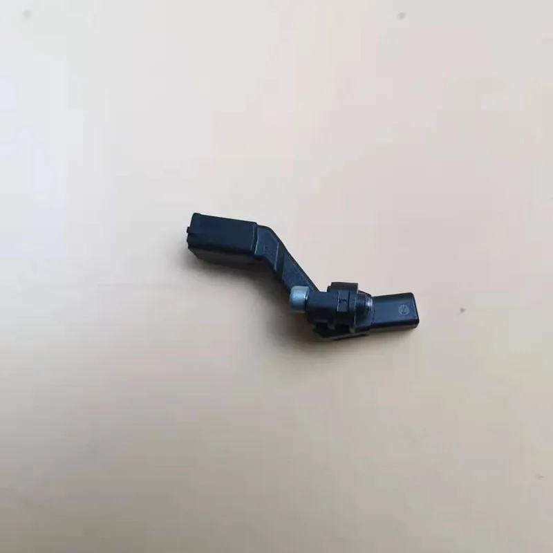 Crank Position Sensor 03C906433A For VW EOS BEETLE TIguan AMAROK Jetta Golf Passat Beetle AUDI A6 A4 A3 Q5 TT
Crank Position Sensor 03C906433A For VW EOS BEETLE TIguan AMAROK Jetta Golf Passat Beetle AUDI A6 A4 A3 Q5 TT