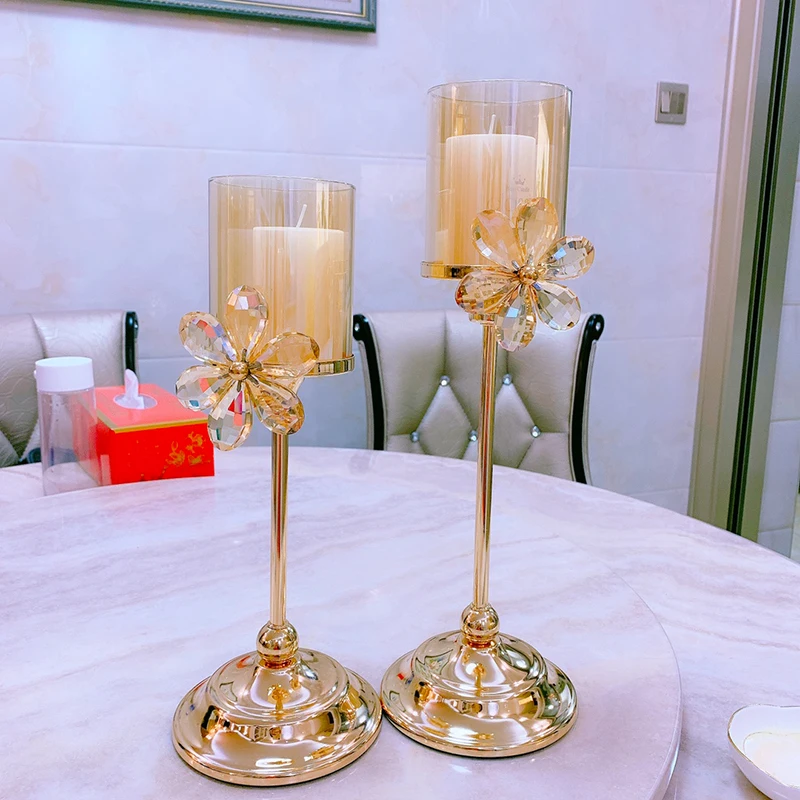 Modern Luxury Golden Candle Holder Iron Romantic Crystal Flower Candle Holder Dinner Table Porta Velas Home Decor WF50ZT
Modern Luxury Golden Candle Holder Iron Romantic Crystal Flower Candle Holder Dinner Table Porta Velas Home Decor WF50ZT