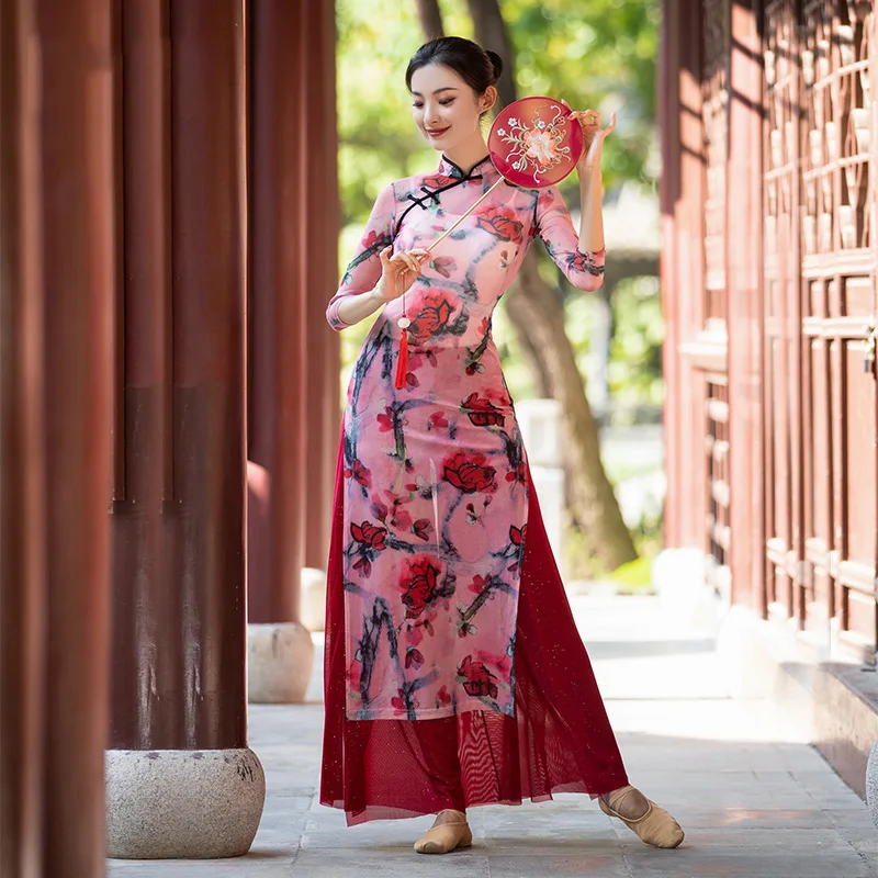 2021 New Classical Oriental Dance Costumes Long Sleeve Red/Green Gauze Cheongsam Dress Chinese Folk Dance Practice Tops DQL5089
2021 New Classical Oriental Dance Costumes Long Sleeve Red/Green Gauze Cheongsam Dress Chinese Folk Dance Practice Tops DQL5089