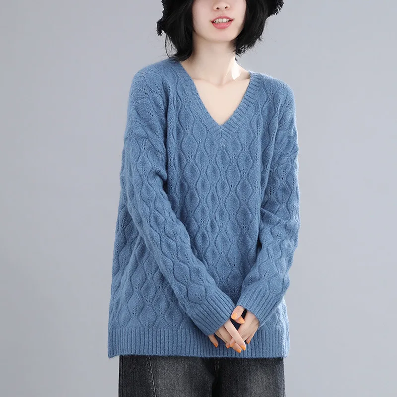 Sweaters Women's Fall Winter 2020 Korean Version Loose Outer Pullover Lazy Style V-neck Knitwear Tops For Female Blue Color
Sweaters Women's Fall Winter 2020 Korean Version Loose Outer Pullover Lazy Style V-neck Knitwear Tops For Female Blue Color