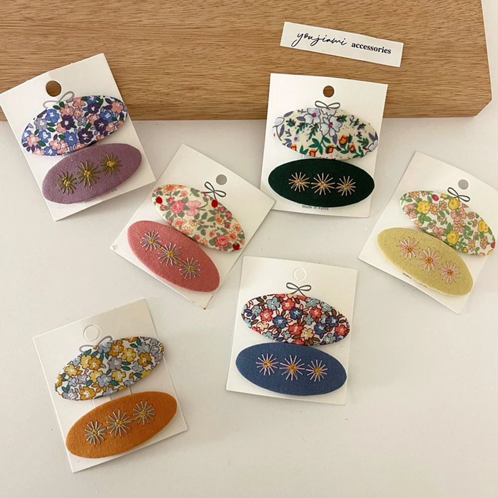 2 Pcs New Korean Children Hairpins Simple Fashion Colorful Embroidery Flower BB Clip for Sweet Girl Princess Hair Accessories
2 Pcs New Korean Children Hairpins Simple Fashion Colorful Embroidery Flower BB Clip for Sweet Girl Princess Hair Accessories