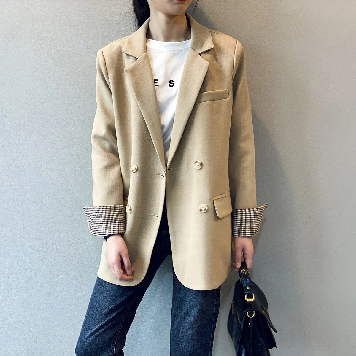 Korean Fashion 2020 New Street Style Ladies Long Sleeve Double Breasted Blazers Casual Jacket Coat Loose Tops Womens clothing
Korean Fashion 2020 New Street Style Ladies Long Sleeve Double Breasted Blazers Casual Jacket Coat Loose Tops Womens clothing