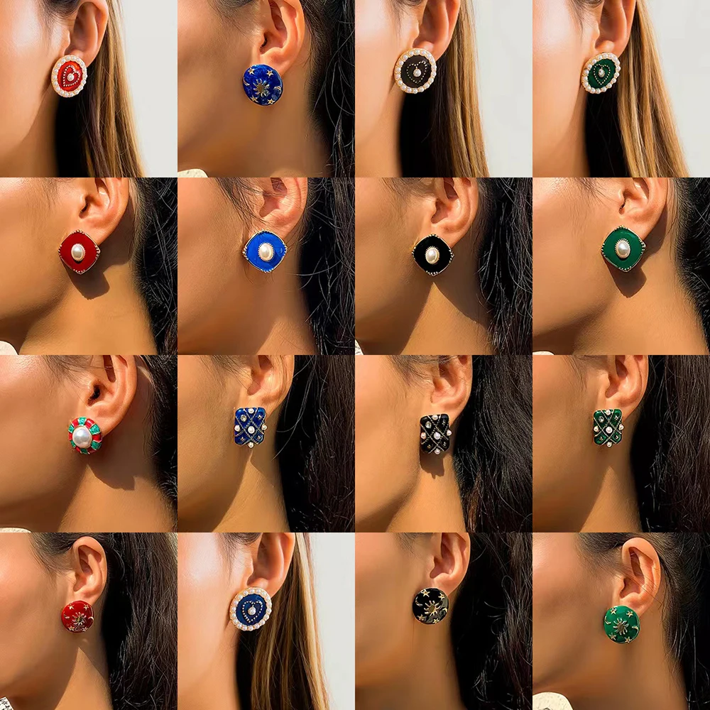 2022 new women's fashion French retro geometric earrings enamel hit color round square brinkos earrings wholesale jewelry
2022 new women's fashion French retro geometric earrings enamel hit color round square brinkos earrings wholesale jewelry