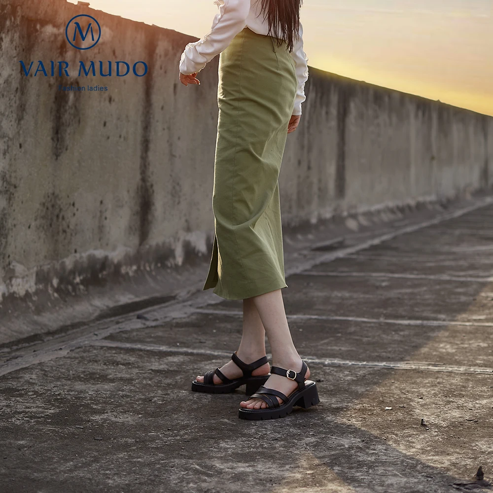 VAIR MUDO 2021New Women Sandals Shoes Waterproof Platform Thick Heels Height Increasing Casual Basic Buckle Strap Fashion LX57L
VAIR MUDO 2021New Women Sandals Shoes Waterproof Platform Thick Heels Height Increasing Casual Basic Buckle Strap Fashion LX57L