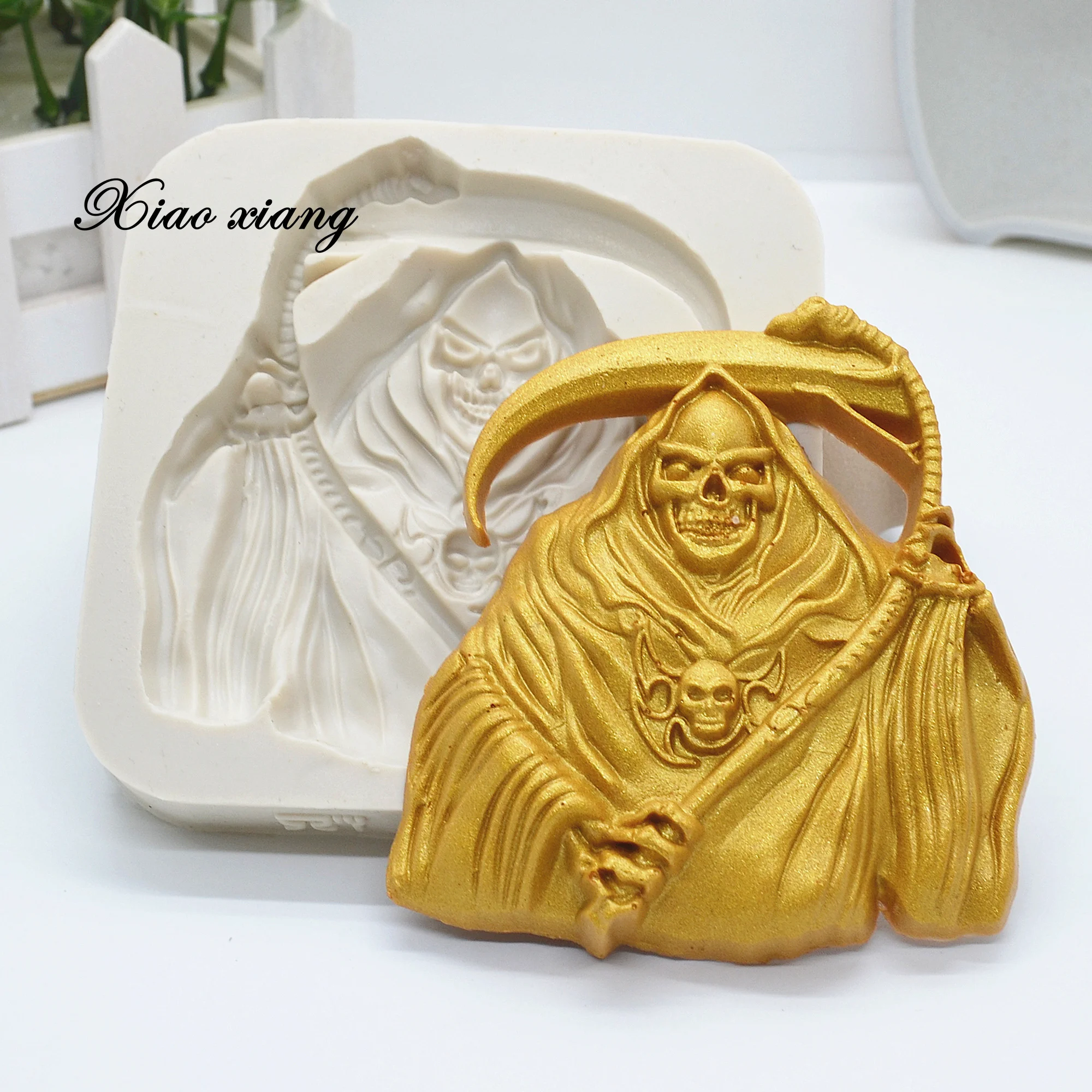 3D Skull Reaper Silicone Fondant Molds For Baking Fondant Chocolate Candy Mould Pastry Kitchen Baking Accessories M1976
3D Skull Reaper Silicone Fondant Molds For Baking Fondant Chocolate Candy Mould Pastry Kitchen Baking Accessories M1976