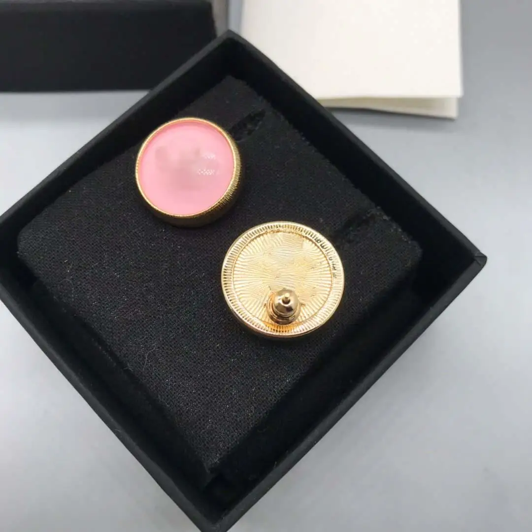 Stud Earrings classic style for women letter Girl Party Gift Jewelry Dangle Fine Wholesale
Stud Earrings classic style for women letter Girl Party Gift Jewelry Dangle Fine Wholesale
