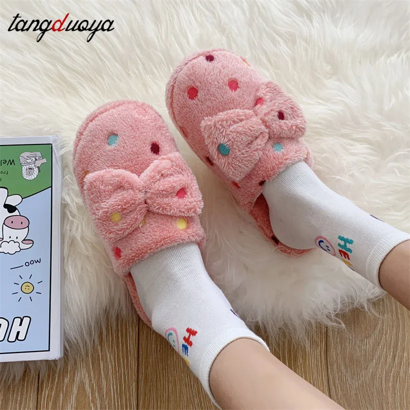 Женские домашние плюшевые тапочки с бантом, зимние теплые тапочки, мягкие кроссовки для спальни 
Женские домашние плюшевые тапочки с бантом, зимние теплые тапочки, мягкие кроссовки для спальни