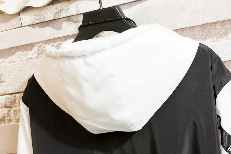 Spring Autumn New Men Jacket Fashion Printing Casul Streetwear Hooded Splice Sports Coats Outwear S-5XL
Spring Autumn New Men Jacket Fashion Printing Casul Streetwear Hooded Splice Sports Coats Outwear S-5XL