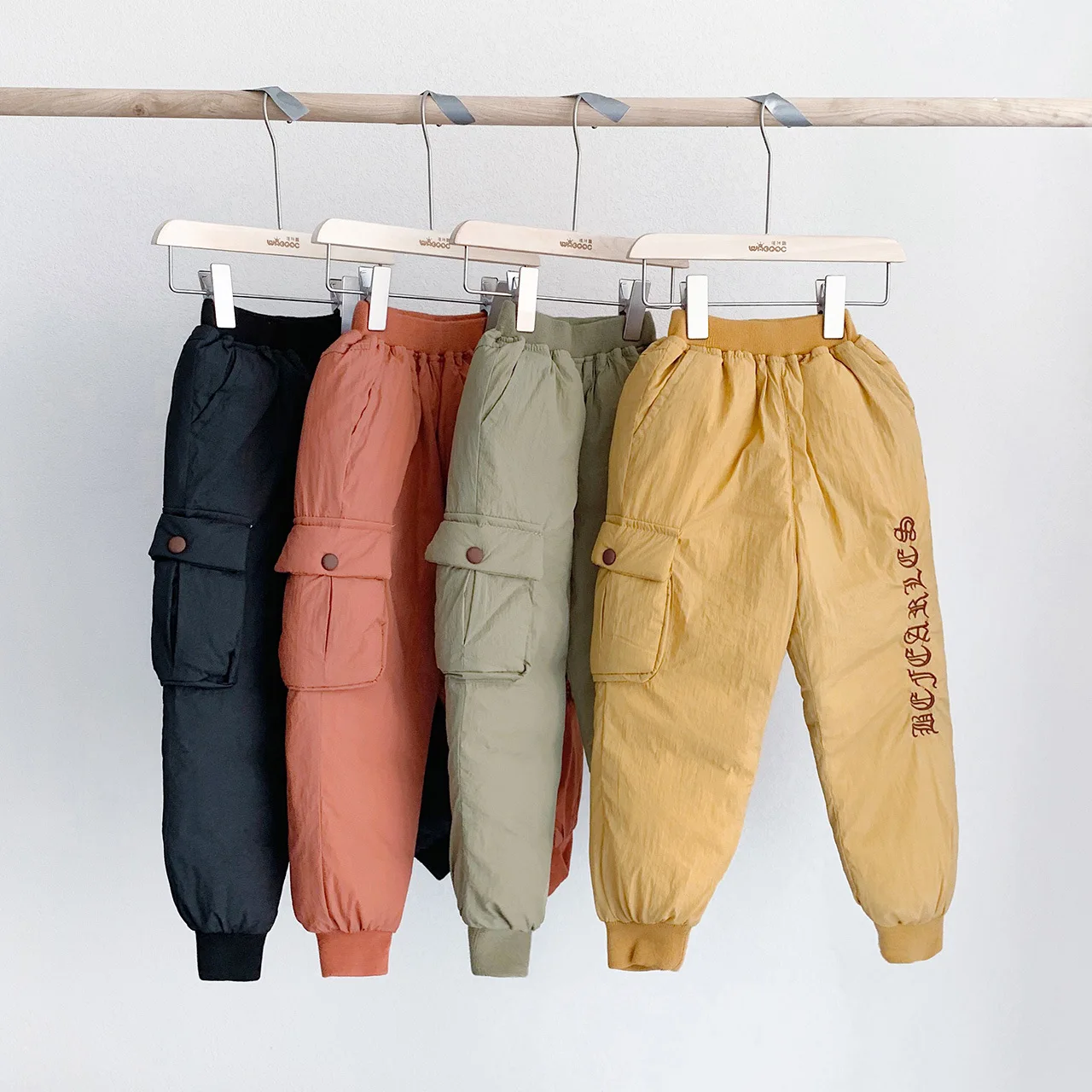 Girls Boys Down Pants Winter Baby Girl Clothes Thicken Waterproof Children Warm Pants
Girls Boys Down Pants Winter Baby Girl Clothes Thicken Waterproof Children Warm Pants