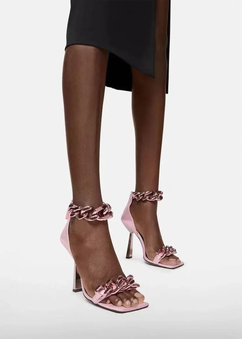 Black Square Toe Sandals Women Unique Thin High Heels Back Zip Open Toes Metal Chains Decor Runway Sandalias Big Plus Szie 43
Black Square Toe Sandals Women Unique Thin High Heels Back Zip Open Toes Metal Chains Decor Runway Sandalias Big Plus Szie 43